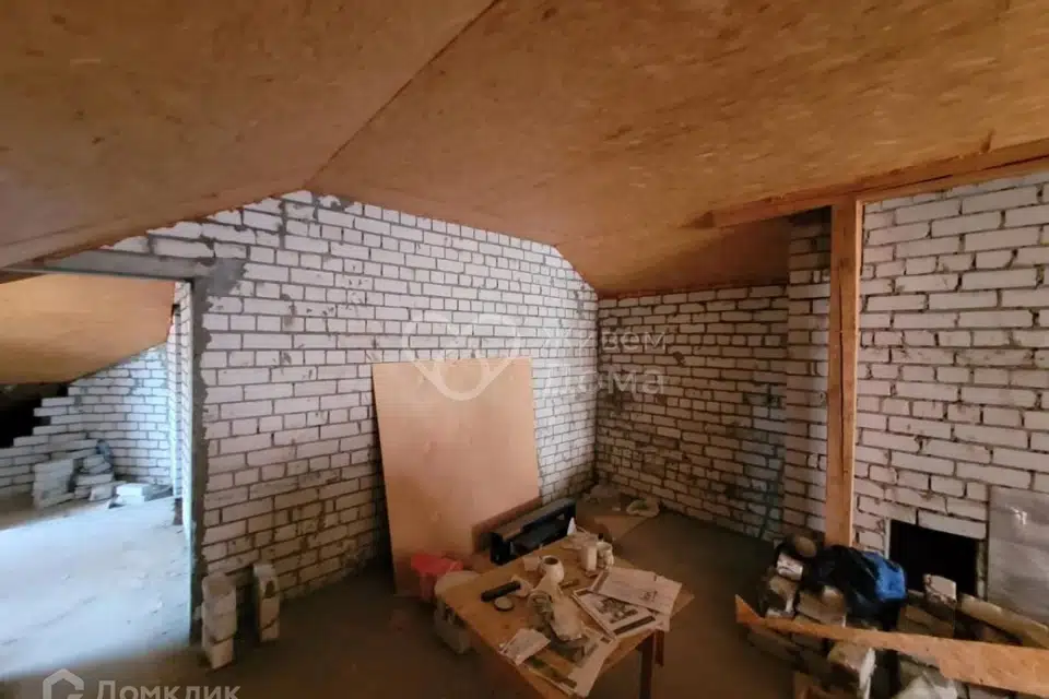Продаётся 3-комнатная квартира, 148.6 м²