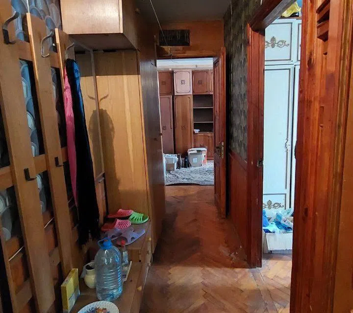 Продаётся 3-комнатная квартира, 63 м²