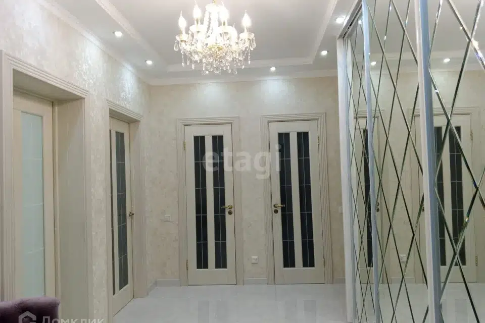 Продаётся 2-комнатная квартира, 66.5 м²