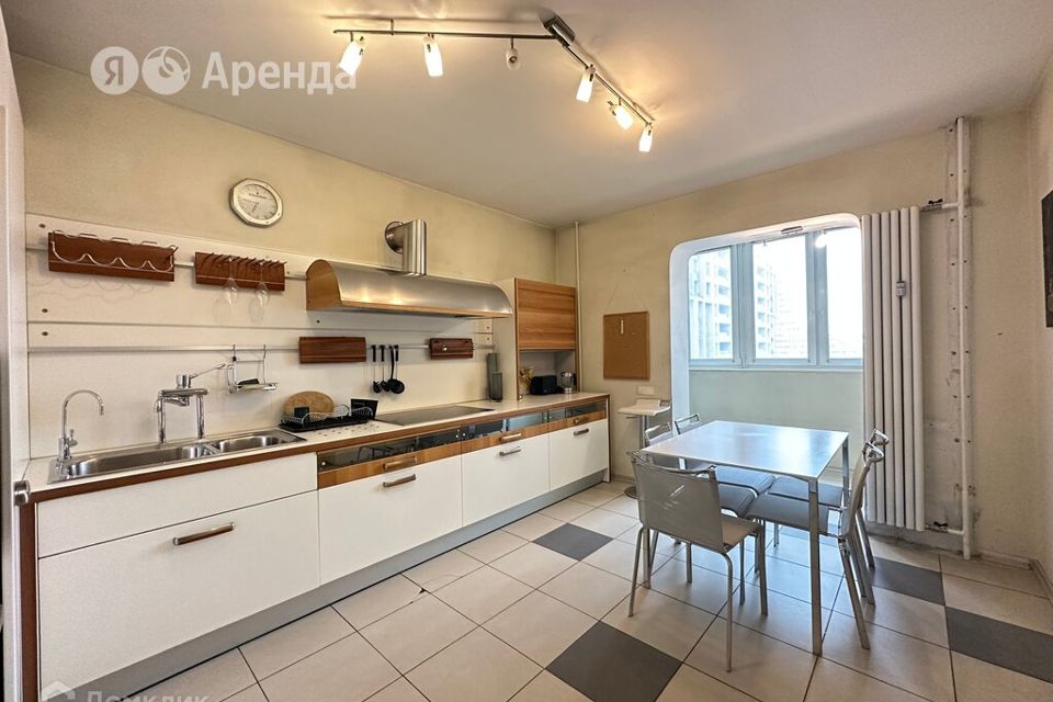 Сдаётся 3-комнатная квартира, 126 м²