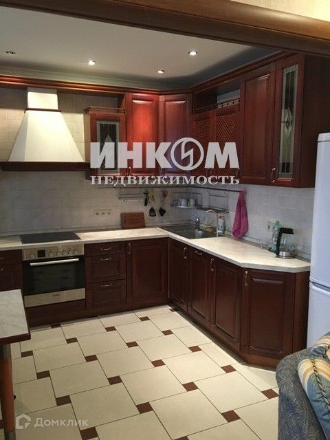Сдаётся 2-комнатная квартира, 72 м²
