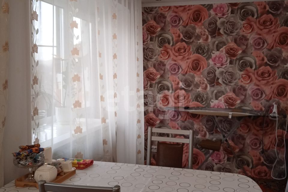 Продаётся 3-комнатная квартира, 54.6 м²