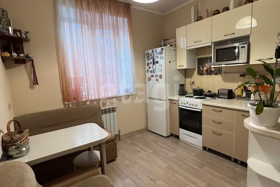 Продаётся 1-комнатная квартира, 37.3 м²