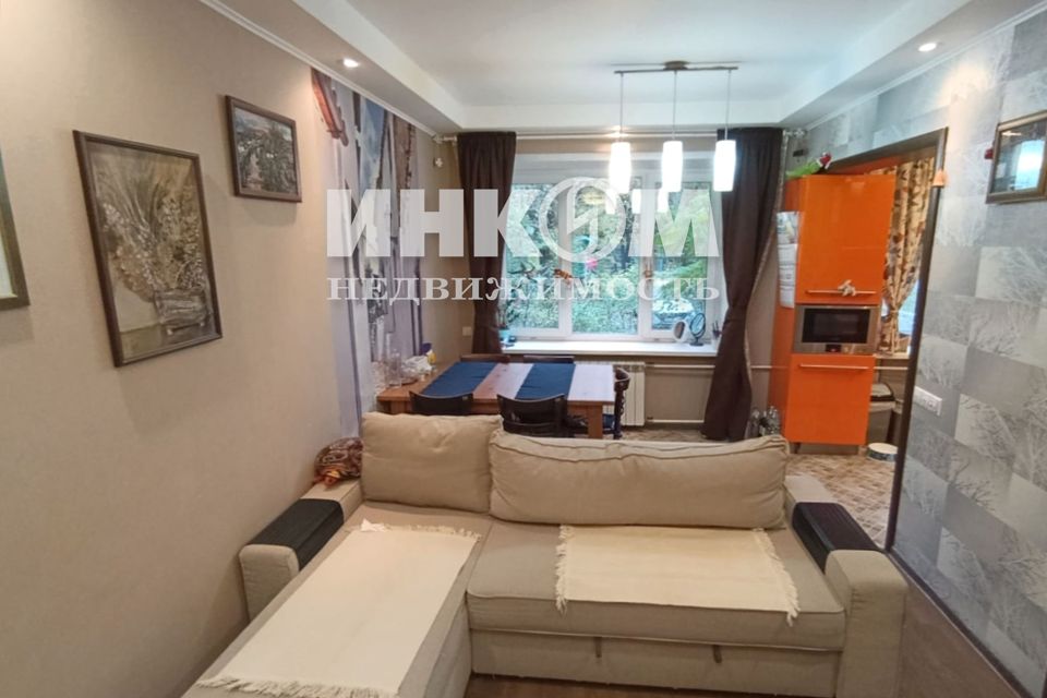 Продаётся 3-комнатная квартира, 56.8 м²