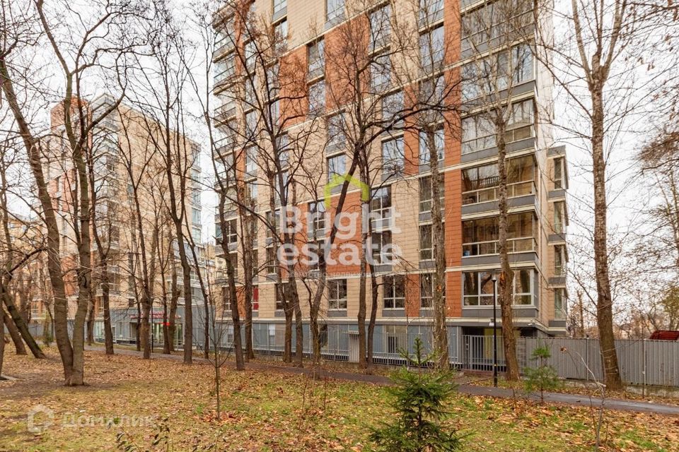 Продаётся 5-комнатная квартира, 250.5 м²