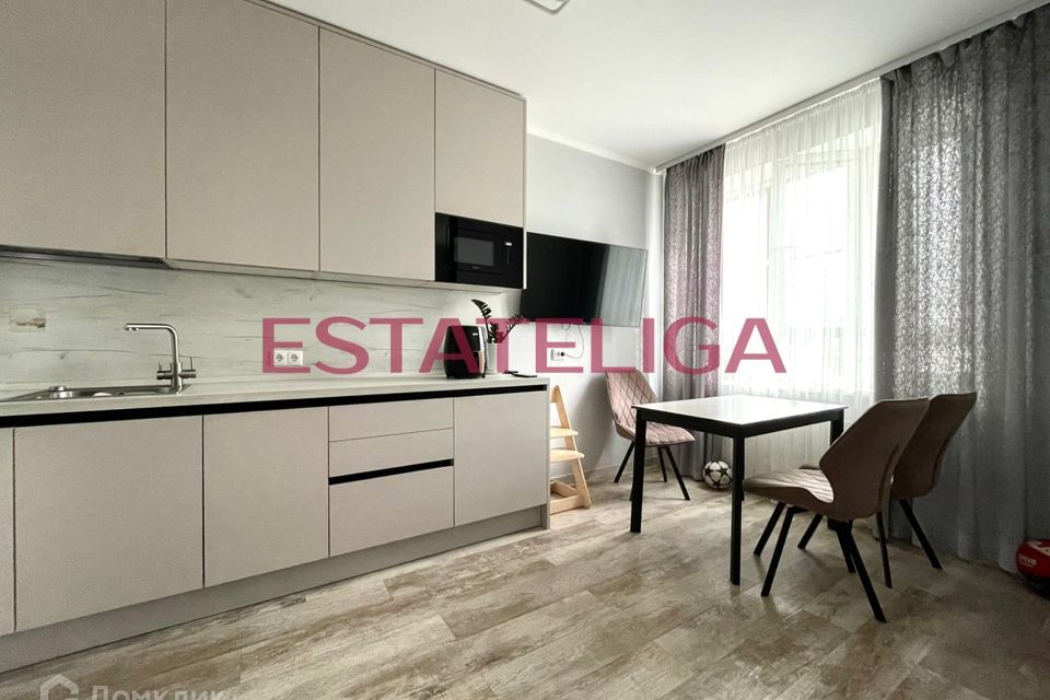 Продаётся 1-комнатная квартира, 47 м²