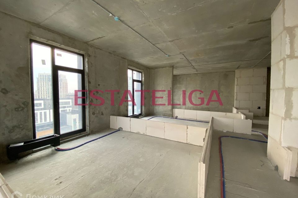 Продаётся 3-комнатная квартира, 102.7 м²