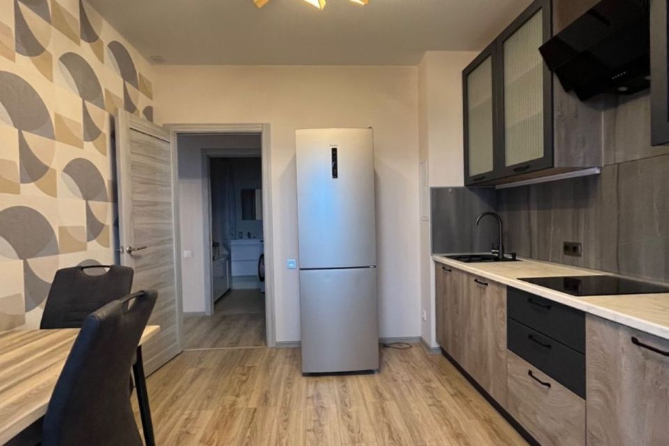 Сдаётся 2-комнатная квартира, 66 м²