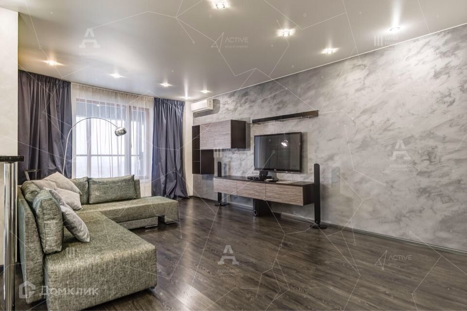 Сдаётся 2-комнатная квартира, 100 м²