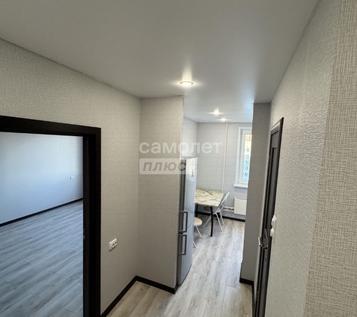 Продаётся 1-комнатная квартира, 37.9 м²