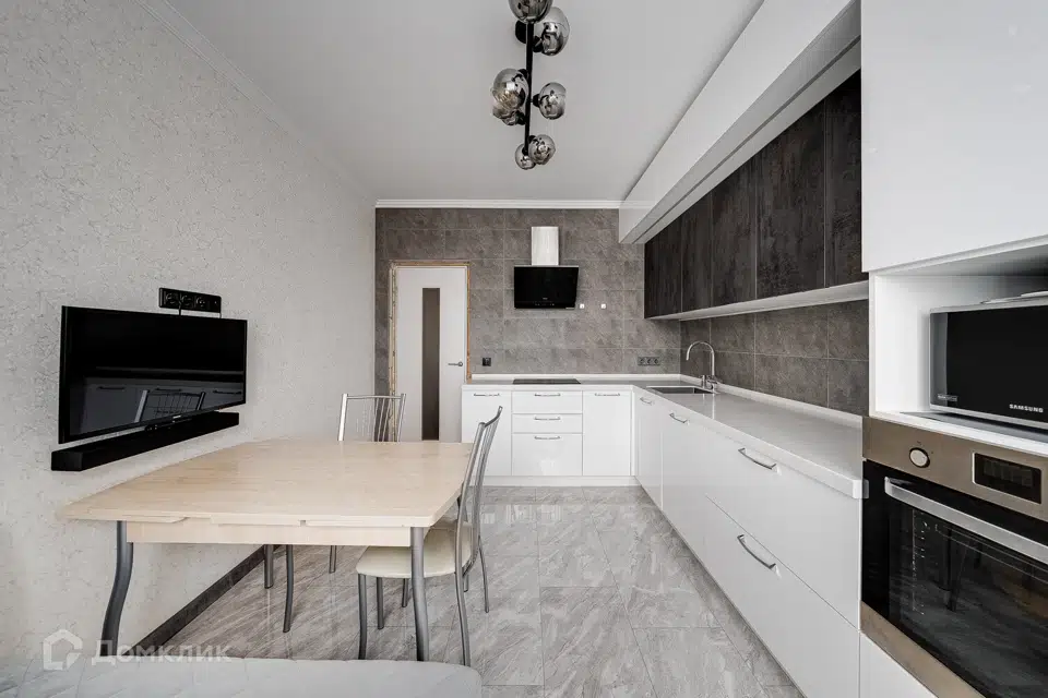 Продаётся 3-комнатная квартира, 76.8 м²