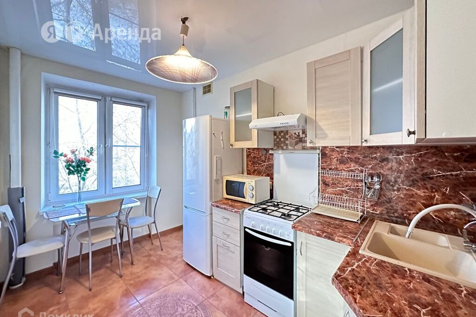 Сдаётся 2-комнатная квартира, 37 м²