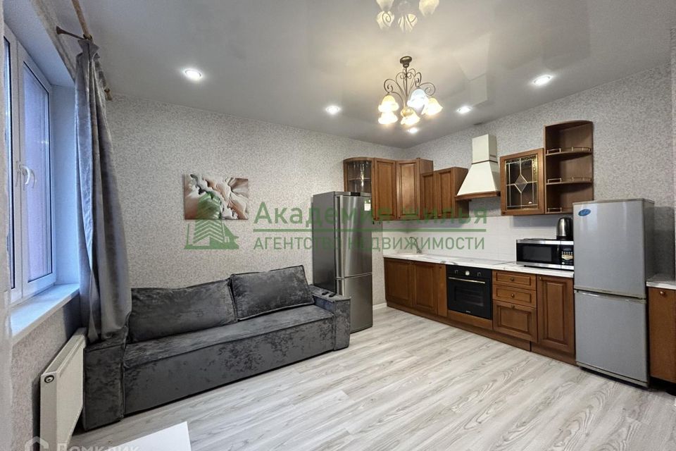 Сдаётся 2-комнатная квартира, 42 м²