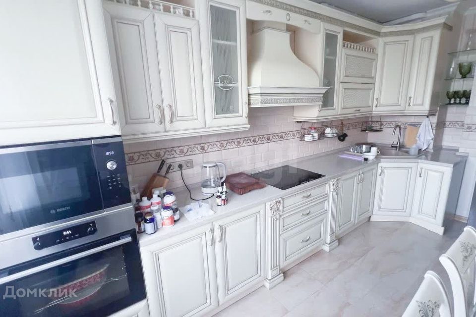 Продаётся 2-комнатная квартира, 58.3 м²