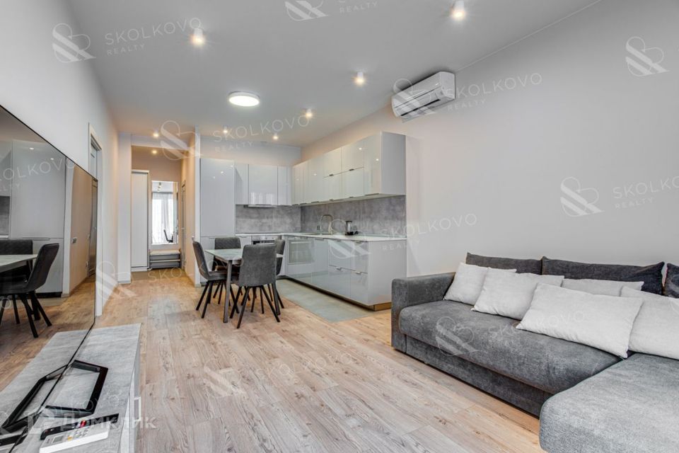 Сдаётся 2-комнатная квартира, 70 м²