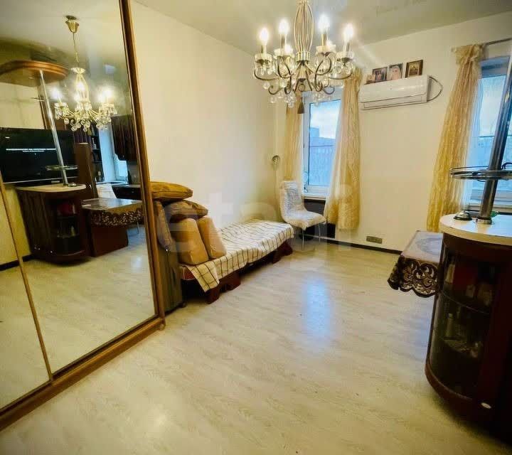 Продаётся 3-комнатная квартира, 65.4 м²