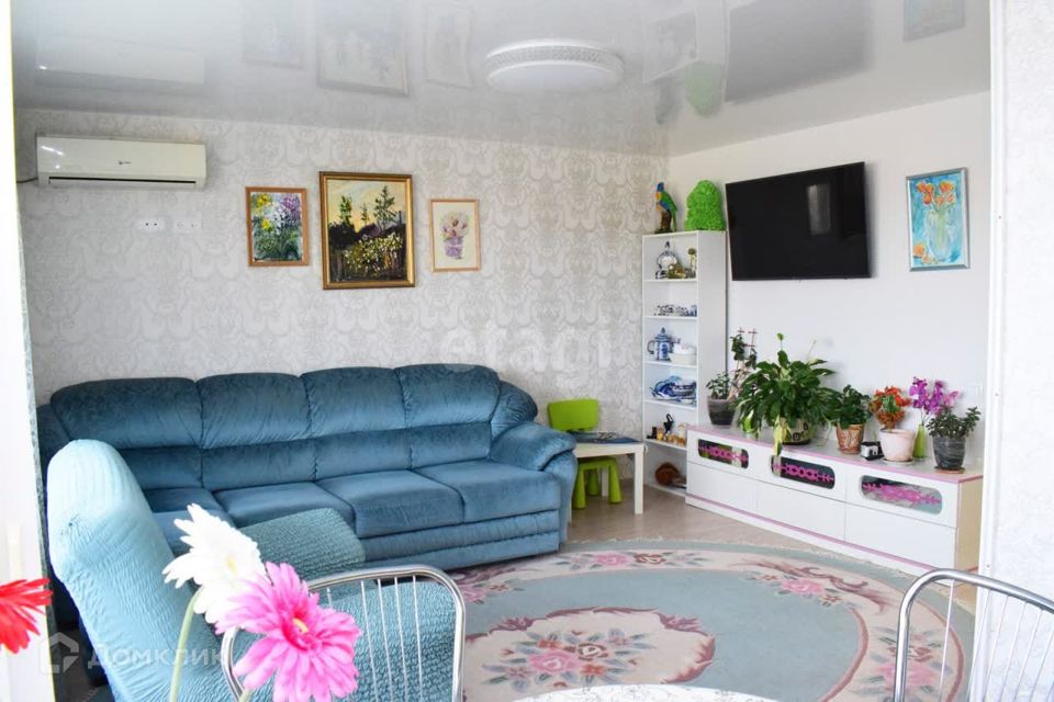 Продаётся 4-комнатная квартира, 110.9 м²