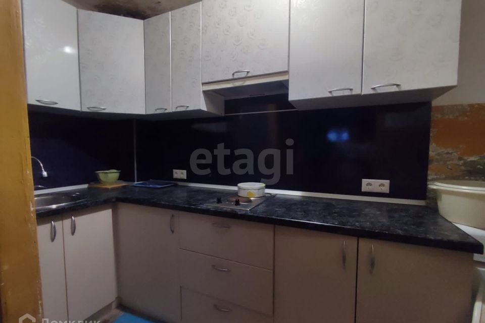 Продаётся комната в 2-комн. квартире, 21.6 м²