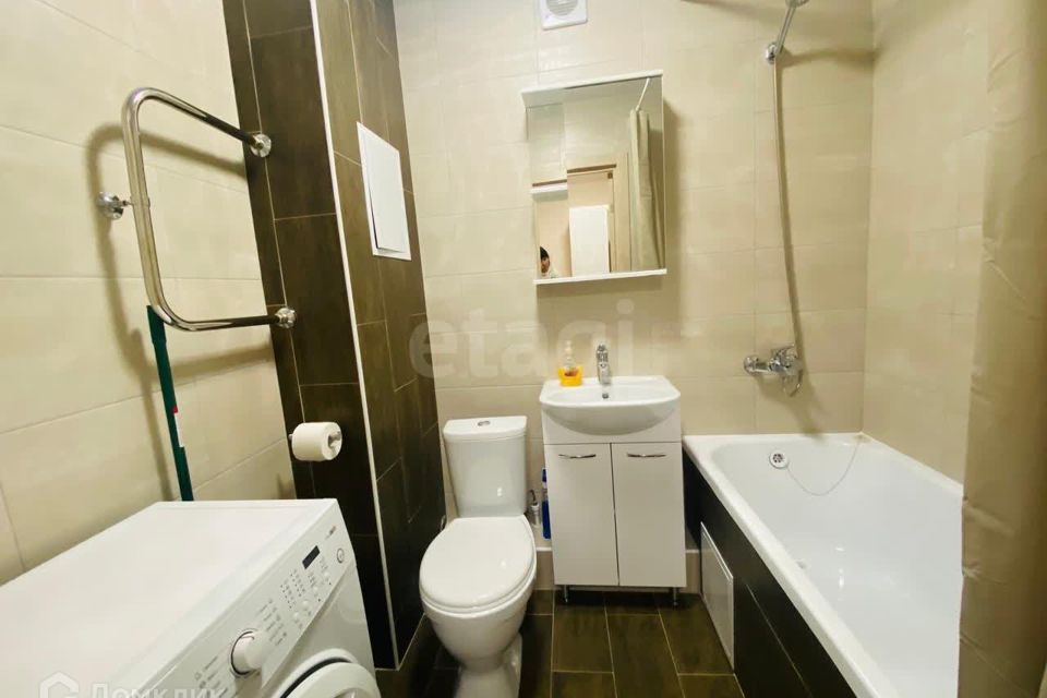 Продаётся 1-комнатная квартира, 38.2 м²