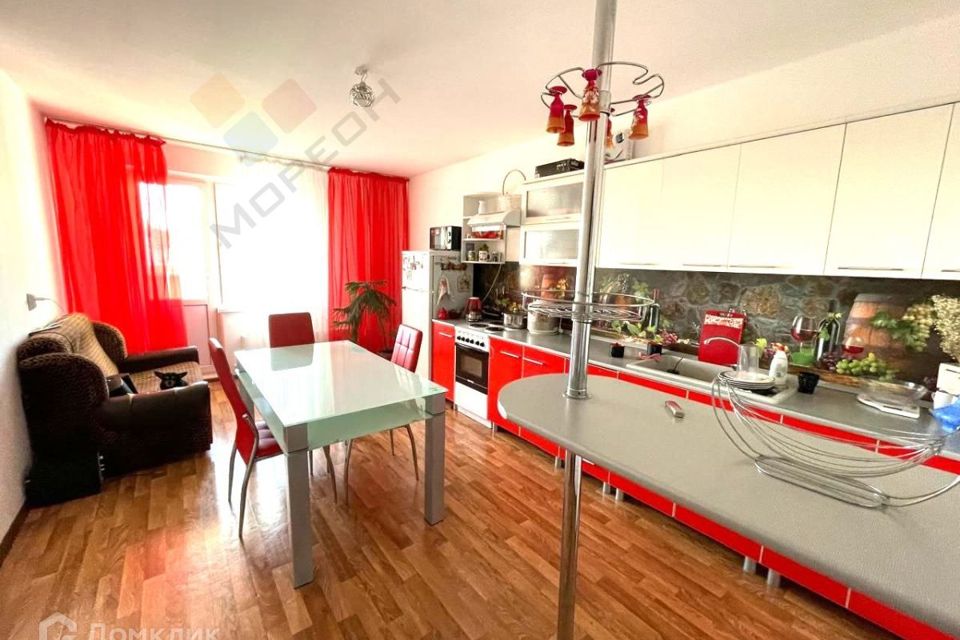 Продаётся 3-комнатная квартира, 89.6 м²