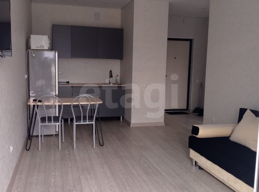 Сдаётся 1-комнатная квартира, 42 м²