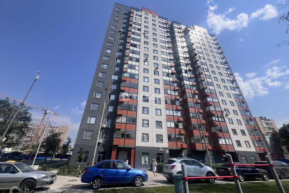 Продаётся 1-комнатная квартира, 46 м²