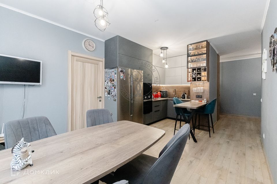 Продаётся 3-комнатная квартира, 81.9 м²