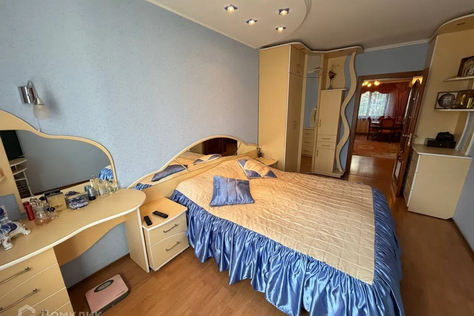 Продаётся 4-комнатная квартира, 85 м²