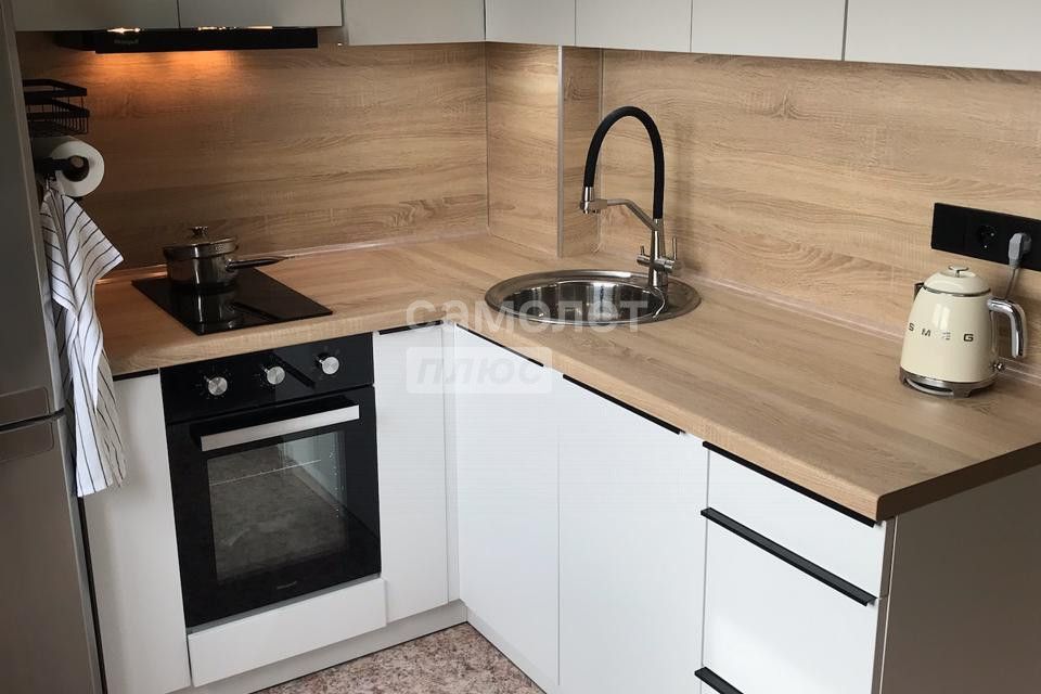 Продаётся 1-комнатная квартира, 38 м²