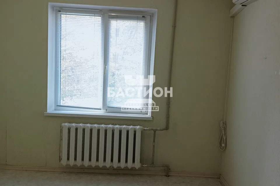 Продаётся 4-комнатная квартира, 80.9 м²
