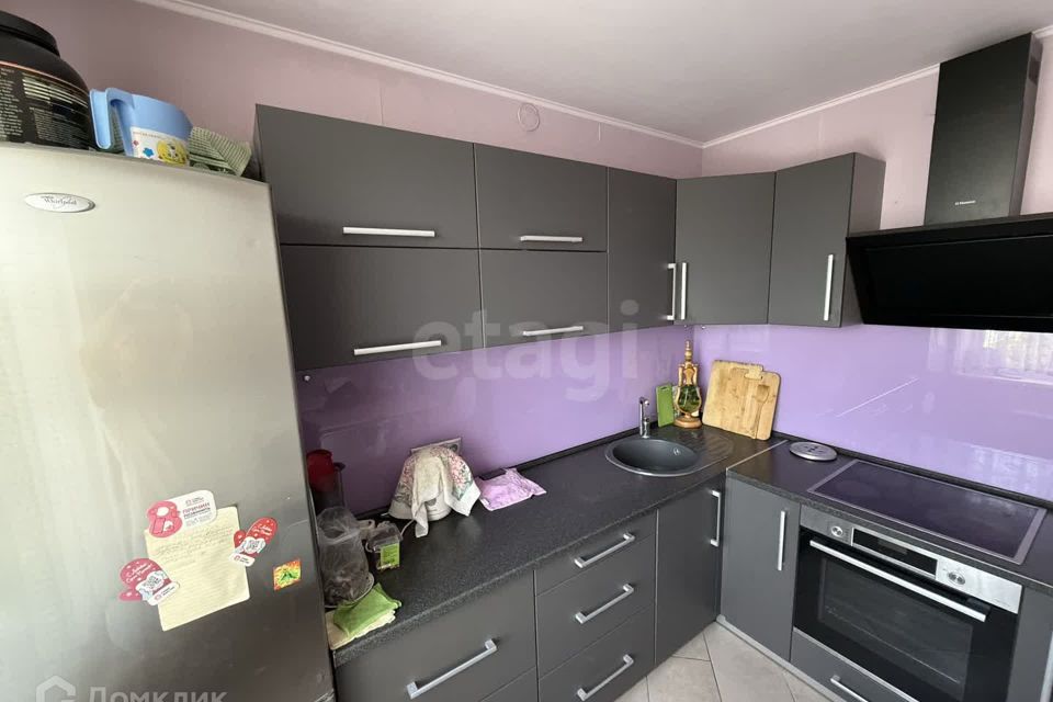 Продаётся 4-комнатная квартира, 76.7 м²