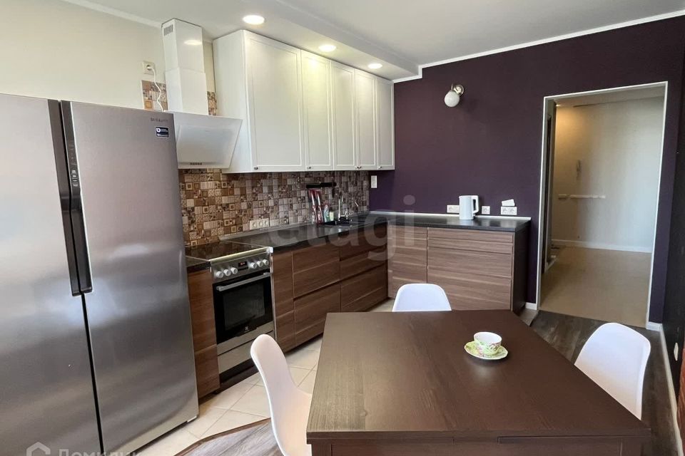 Сдаётся 2-комнатная квартира, 78 м²