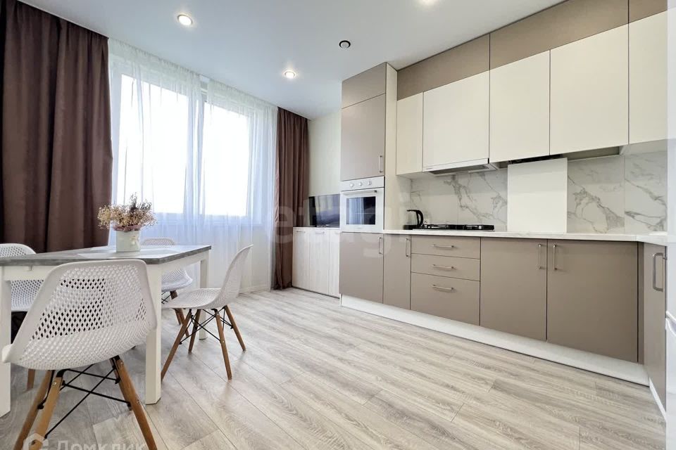 Продаётся 1-комнатная квартира, 35.8 м²