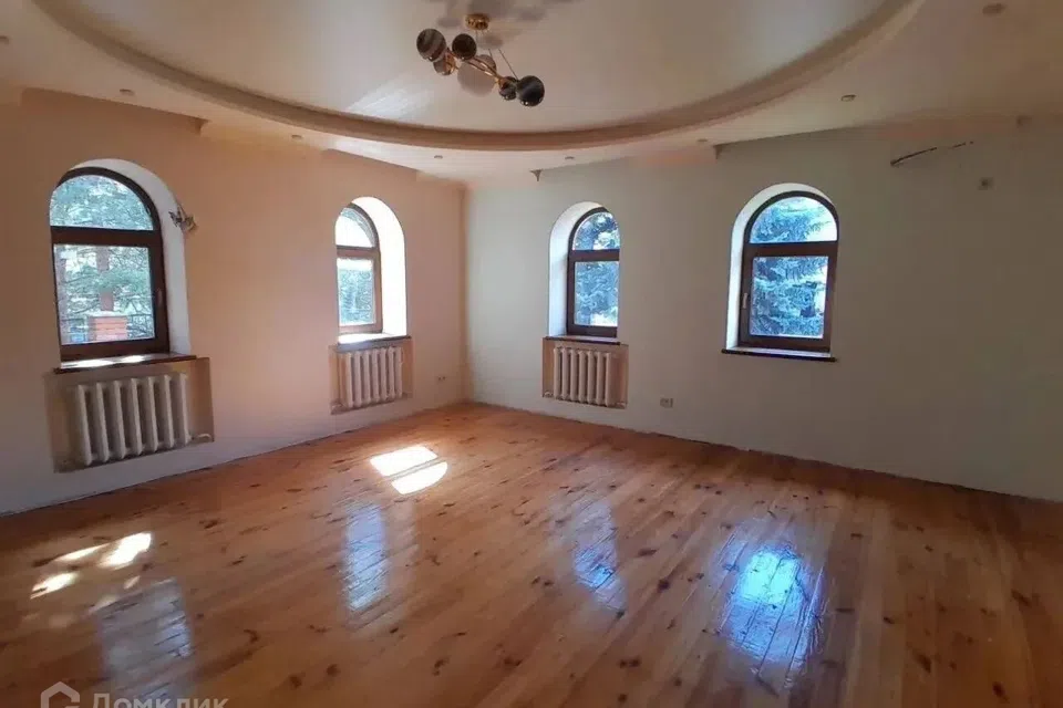 Продаётся 2-этажный дом, 396.6 м²