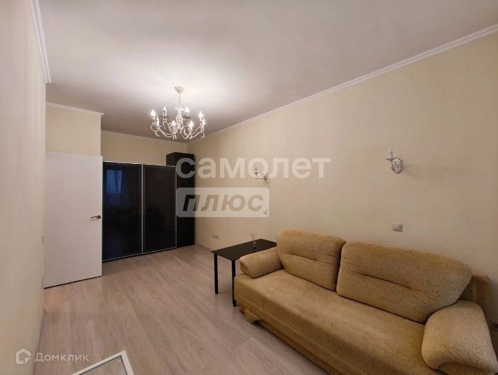 Продаётся 1-комнатная квартира, 40.6 м²