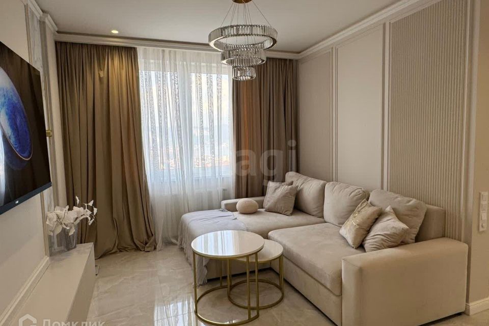 Продаётся 3-комнатная квартира, 70.5 м²