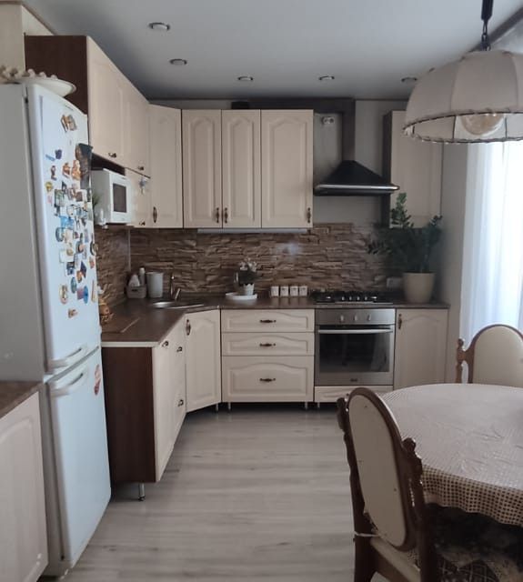 Продаётся 3-комнатная квартира, 67.3 м²