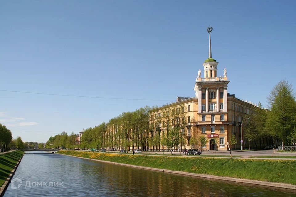 Продаётся 3-комнатная квартира, 99.7 м²