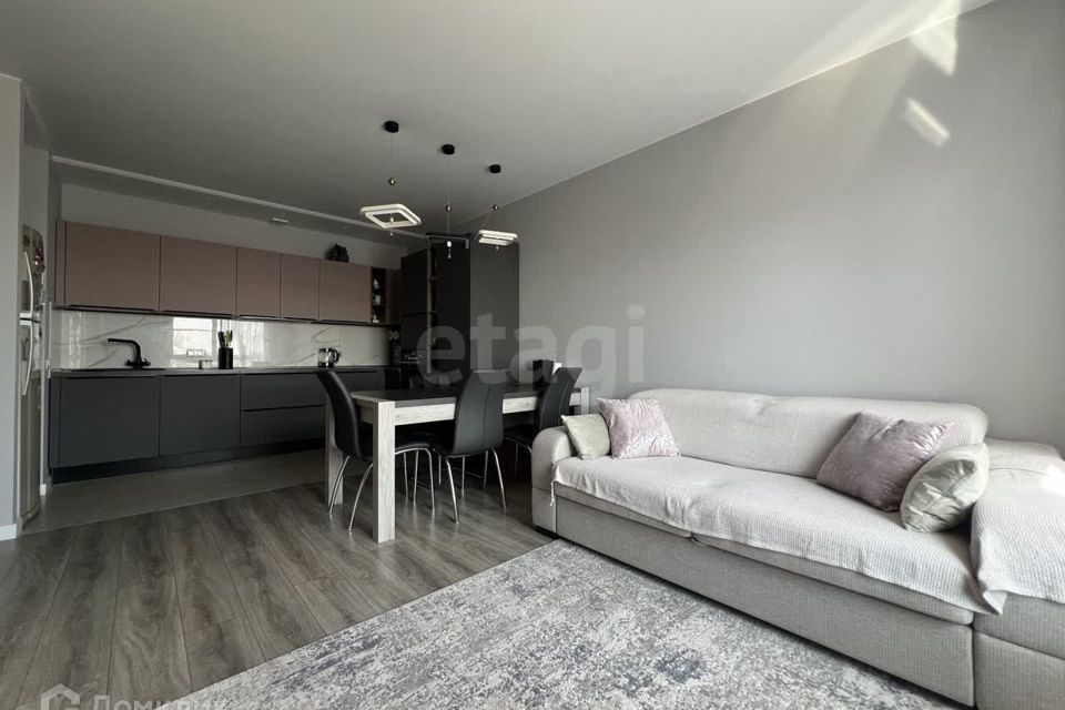 Продаётся 4-комнатная квартира, 78 м²