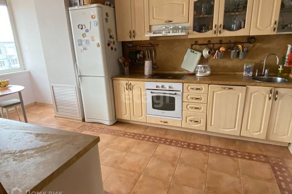 Продаётся 4-комнатная квартира, 133.5 м²