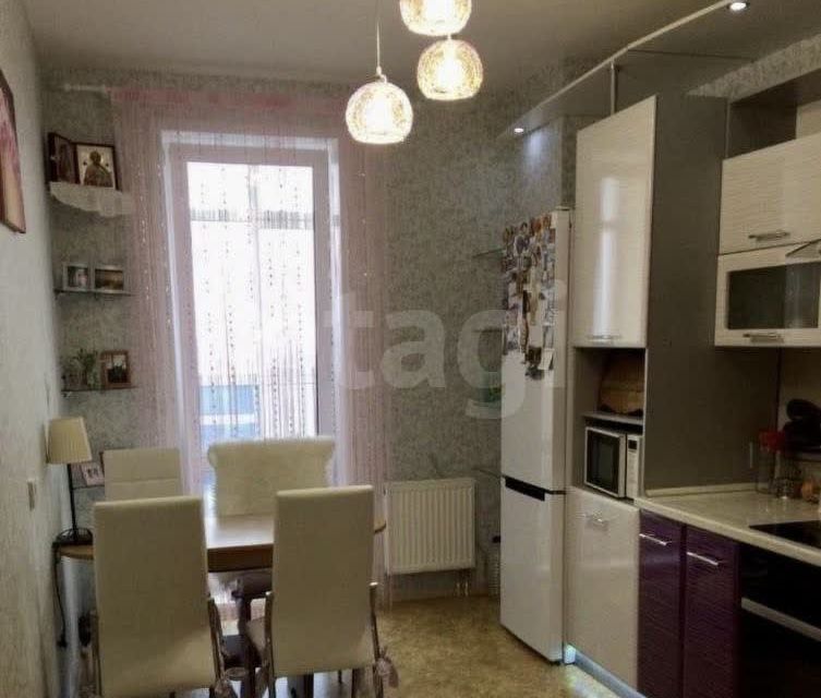 Продаётся 1-комнатная квартира, 43.5 м²