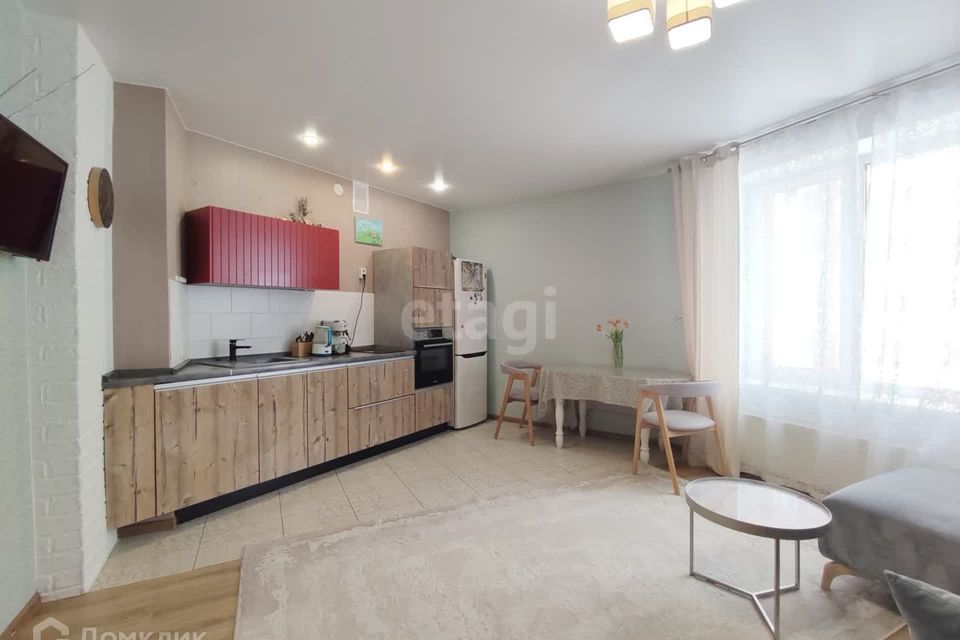 Продаётся 2-комнатная квартира, 68.4 м²