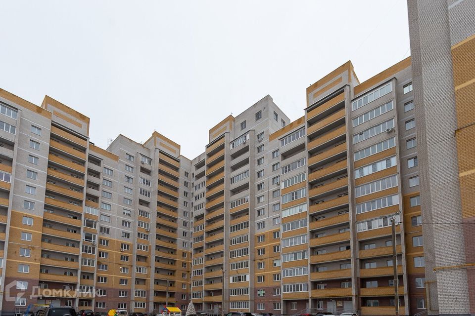 Продаётся 2-комнатная квартира, 80.8 м²