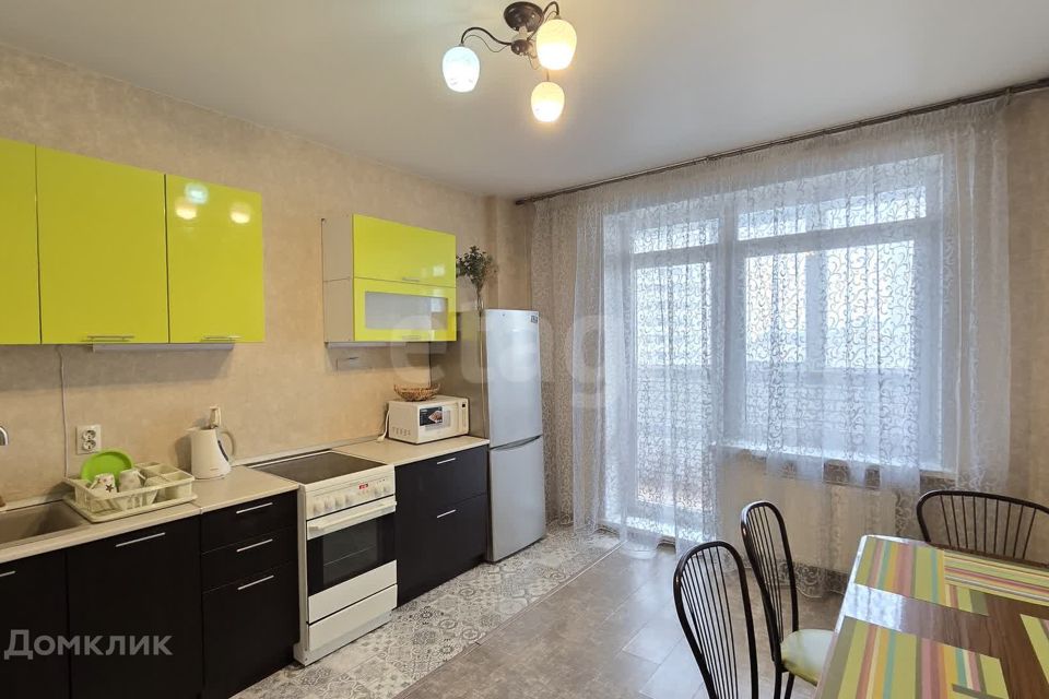 Сдаётся 2-комнатная квартира, 63 м²