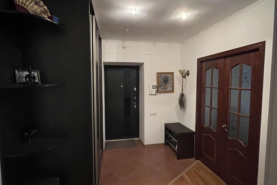 Продаётся 4-комнатная квартира, 103 м²