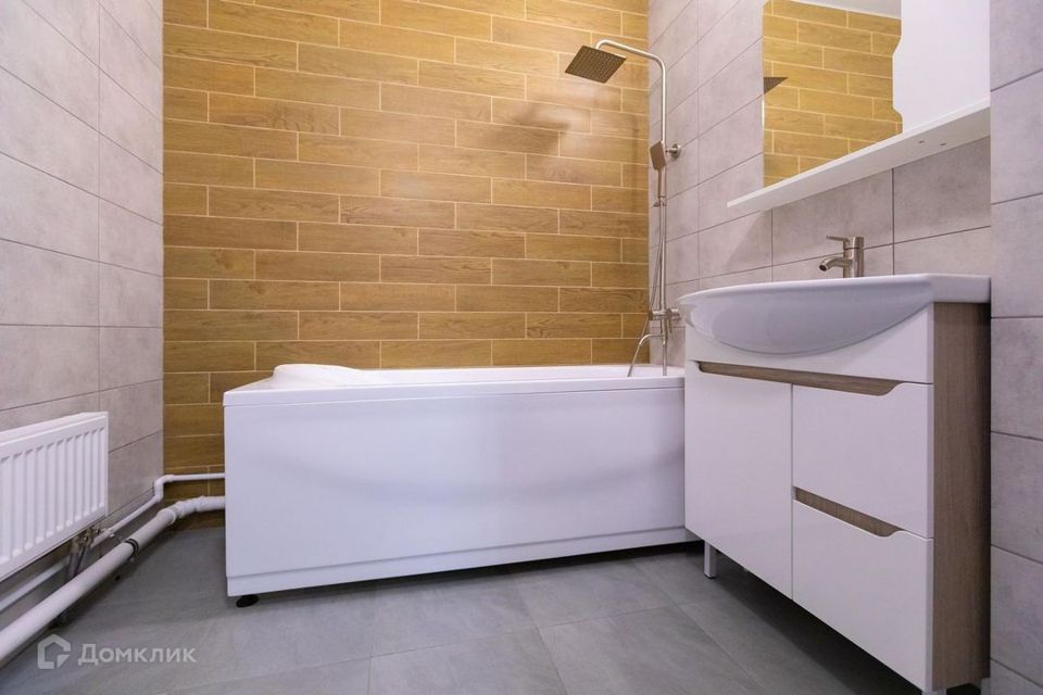 Продаётся 1-комнатная квартира, 52.4 м²