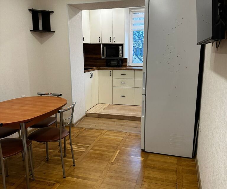Продаётся 3-комнатная квартира, 69.9 м²