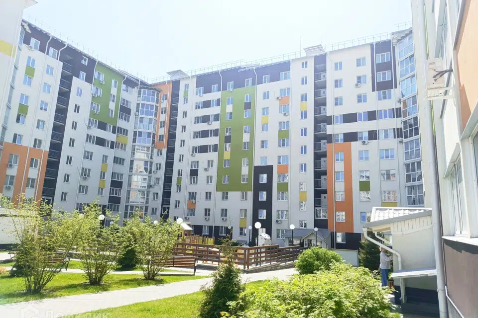Продаётся 1-комнатная квартира, 41.3 м²