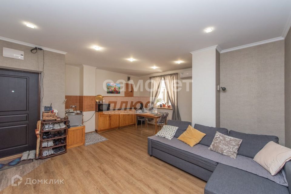 Продаётся 3-комнатная квартира, 70 м²