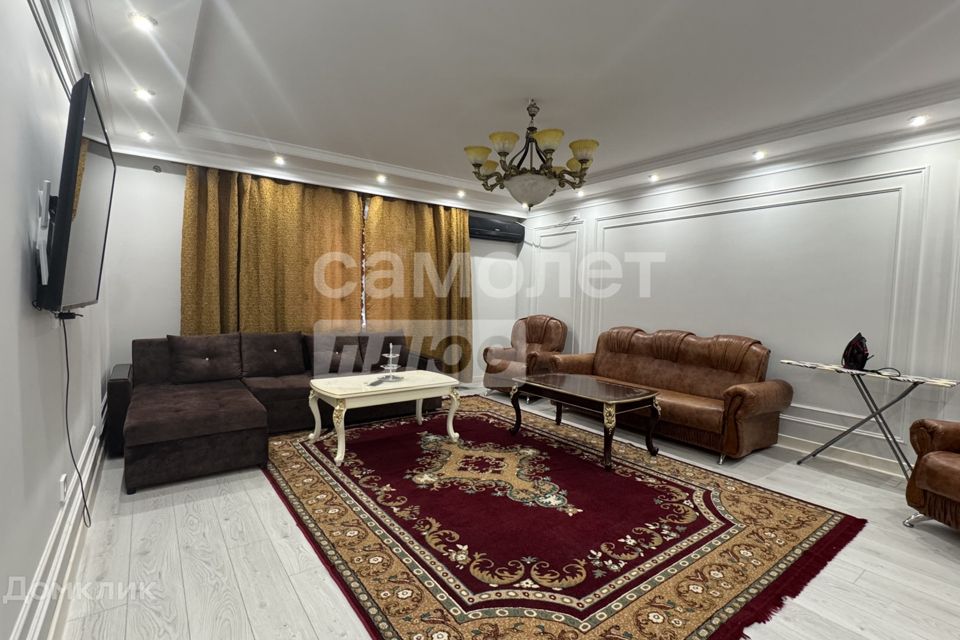 Продаётся 3-комнатная квартира, 100 м²